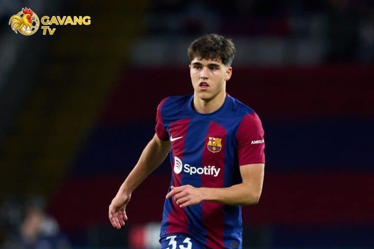 Trung vệ Pau Cubarsi hiện tượng tuổi teen của FC Barcelona và học viện La Masia