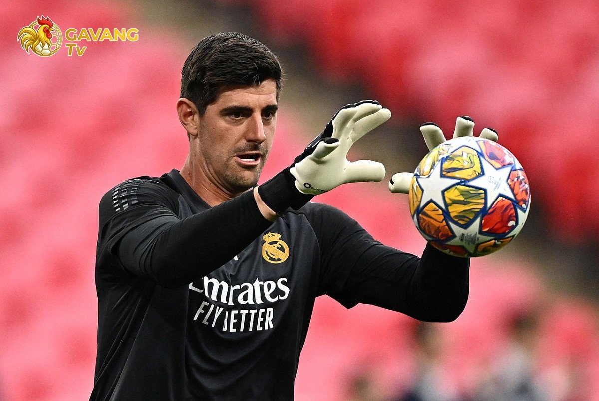Nhiều chuyên gia bóng đá nhận định Thibaut Courtois hoàn toàn có thể trở thành một trong những thủ môn vĩ đại nhất lịch sử Real Madrid